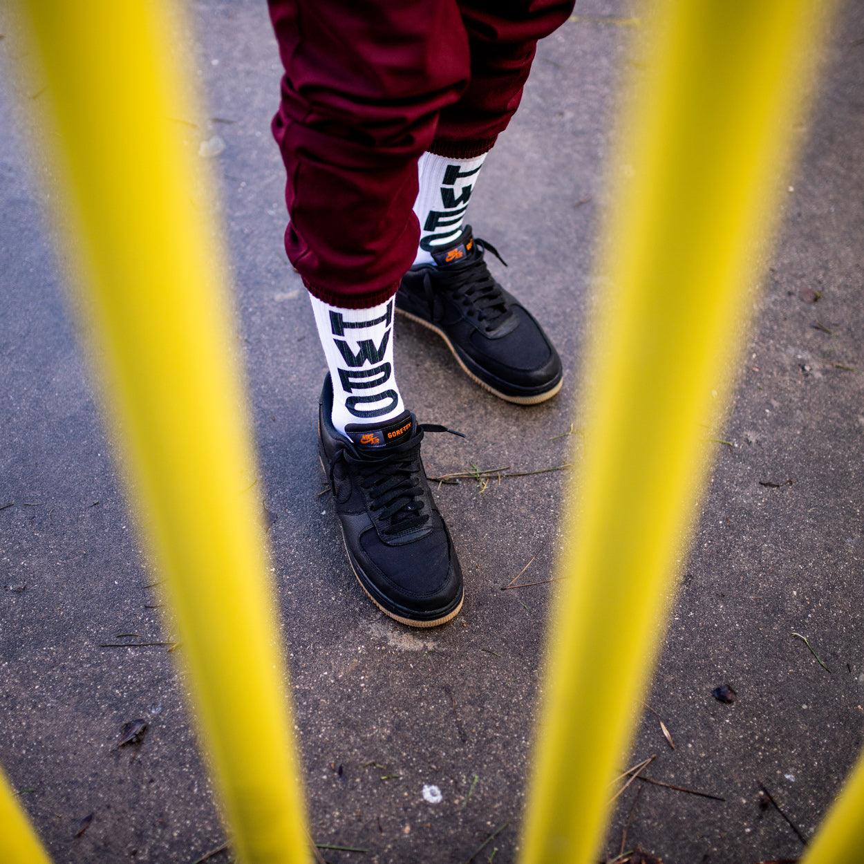 HWPO Black and white - Unbroken Fitness Shop