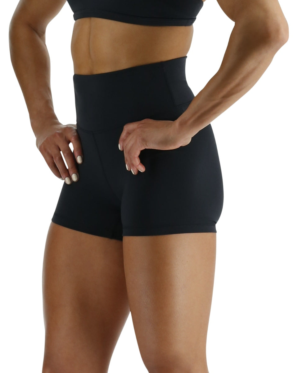 TYR High-Rise short black