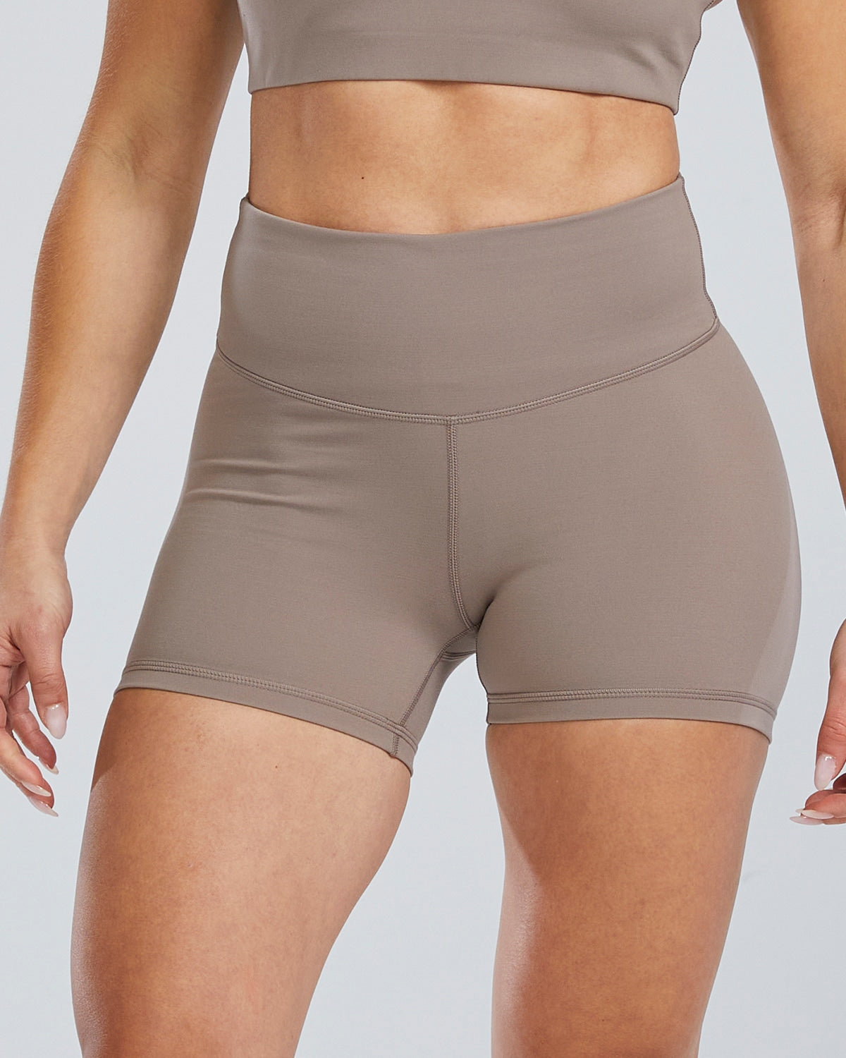 TYR High-Rise short brown