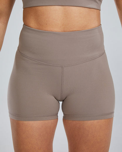 TYR High-Rise short brown
