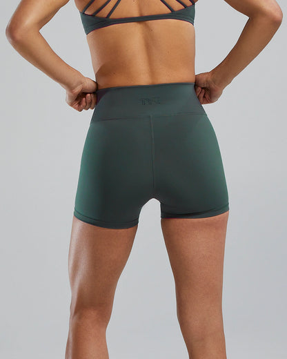 TYR High-Rise short green