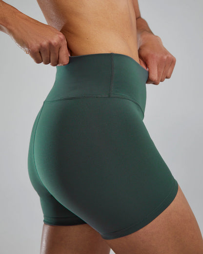 TYR High-Rise short green